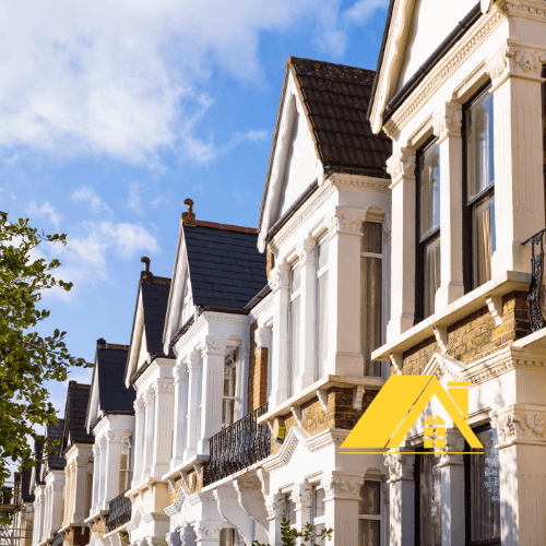 Emergency Roof Repairs: What to Do When Your Roof is Leaking